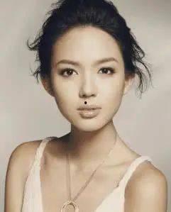 娱乐圈女星吃瓜的是谁呀,揭秘幕后真相