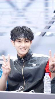 黄子韬娱乐吃瓜,揭秘娱乐圈背后的“吃瓜”真相